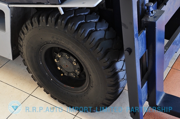 ขายรถโฟล์คลิฟท์มือสอง KOMATSU รุ่น FG15-15 ราคา 135,000 บาท นำเข้าจากประเทศญี่ปุ่น 100\% ไม่เคยใช้งานในประเทศไทย