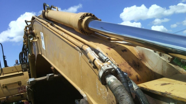 ขายด่วนรถแนคโฮCAT320Dรถนำเขามีเล่มทะเบืยนทำงาน10859