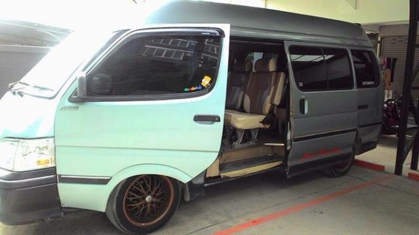 ากขายรถบ้านใช้ส่วนตัวโตโยต้าหัวจรวจตาเพชรหลังคาสูง