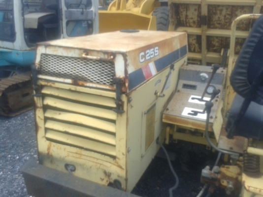 รถแบคโฮ มีบุ้งกี๋ รถแบคโฮ มีบุ้งกี๋