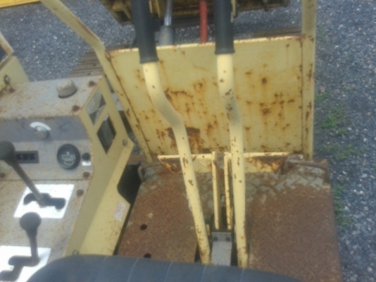 รถแบคโฮ มีบุ้งกี๋ รถแบคโฮ มีบุ้งกี๋