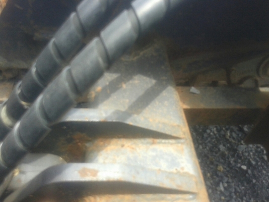 รถแบคโฮ มีบุ้งกี๋ รถแบคโฮ มีบุ้งกี๋