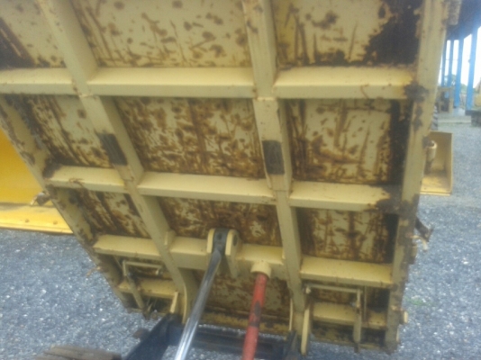 รถแบคโฮ มีบุ้งกี๋ รถแบคโฮ มีบุ้งกี๋