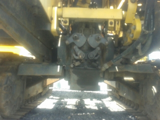 รถแบคโฮ มีบุ้งกี๋ รถแบคโฮ มีบุ้งกี๋