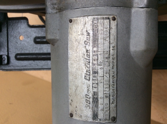 ขายเลื่อยวงเดือน