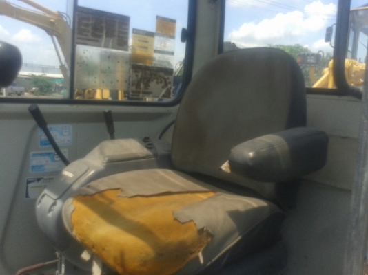 รถแบคโฮมีหัวเจาะ