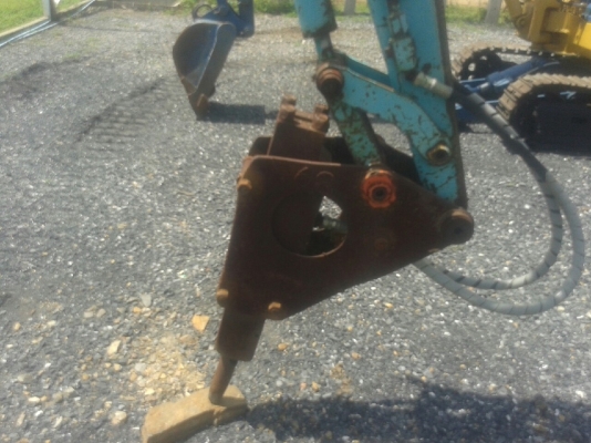 รถแบคโฮมีหัวเจาะ