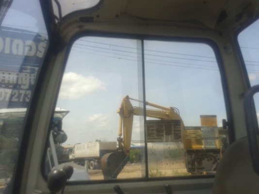 รถแบคโฮมีหัวเจาะ