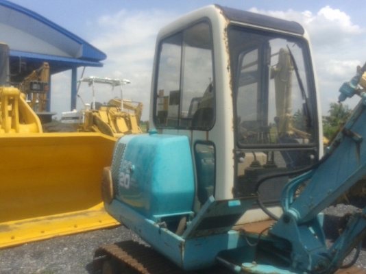 รถแบคโฮมีหัวเจาะ