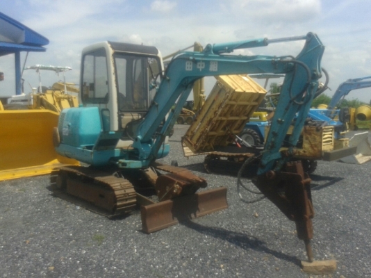 รถแบคโฮมีหัวเจาะ