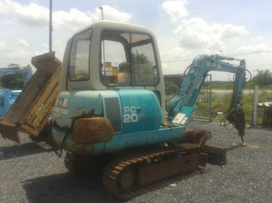 รถแบคโฮมีหัวเจาะ