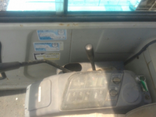 รถแบคโฮมีหัวเจาะ