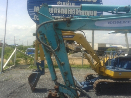 รถแบคโฮมีหัวเจาะ