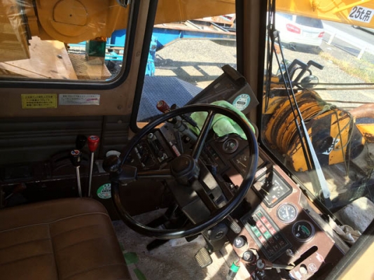 รถเครนมือสองคุณภาพจากประเทศญี่ปุ่น รถเครนมือสองคุณภาพจากประเทศญี่ปุ่น