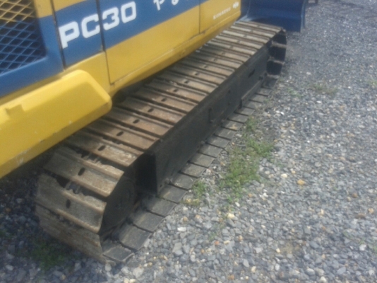รถแบคโฮ KOMATSU PC30