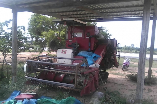 ขายรถเกี่ยวข้าว ช้างเหล็ก ดีแม็ก 2.0 ออโต้ อุ้ม 1.2 ตัน