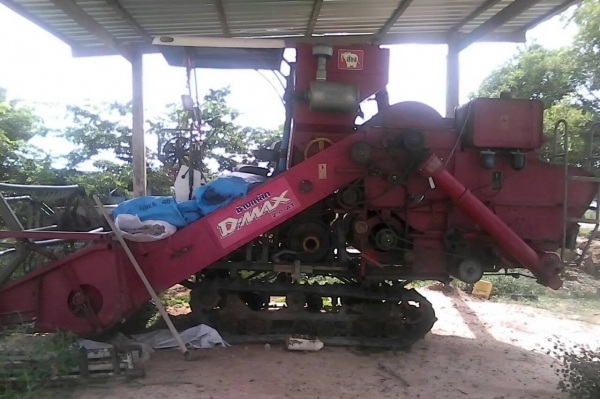 ขายรถเกี่ยวข้าว ช้างเหล็ก ดีแม็ก 2.0 ออโต้ อุ้ม 1.2 ตัน