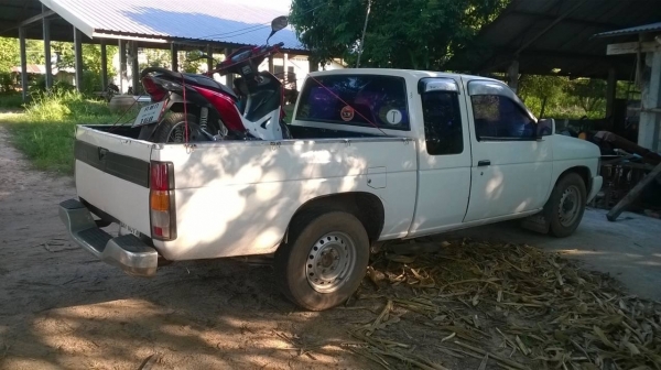 ขาย NISSAN BIG M จอเหลี่ยมปี 93/2536 เครื่อง BD25 ฝาแดงมันแน่นไม่มีไอ แอร์เย็นฉ่ำ คัสซีสวยตลอดเส้น ทะเบียนพร้อมโอนครับ ขาย NISSAN BIG M จอเหลี่ยมปี 93/2536 เครื่อง BD25 ฝาแดงมันแน่นไม่มีไอ แอร์เย็นฉ่ำ คัสซีสวยตลอดเส้น ทะเบียนพร้อมโอนครับ