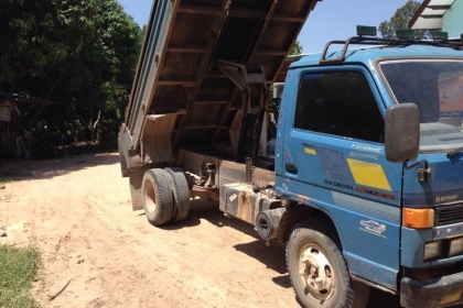 ISUZU NPR115