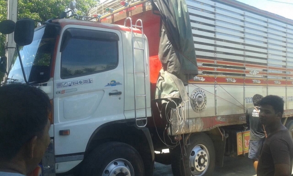 ขายHINO MEGA 320. แรง พ่วงดั้มพ์แม่-ลูกๆ3คาน ขายHINO MEGA 320. แรง พ่วงดั้มพ์แม่-ลูกๆ3คาน