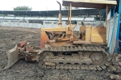 แทรคเตอร์ KOMATSU D2-5สใล5ทิศทาง เกียรตัดตีนเป็ดซื้อเก่านอก2อาทิตย์