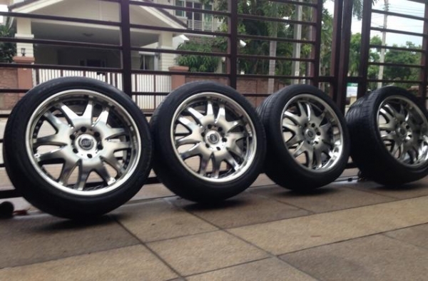 ล้อINFINITY ขอบ20 6รู139 กว้าง 9นิ้ว off+20 พร้อมยาง Bridgestone ดอกเต็ม