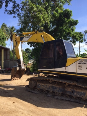 ขายรถแบคโฮ KOBELCO SK200-/// เอกสารเล่มทะเบียน ราคา 650000