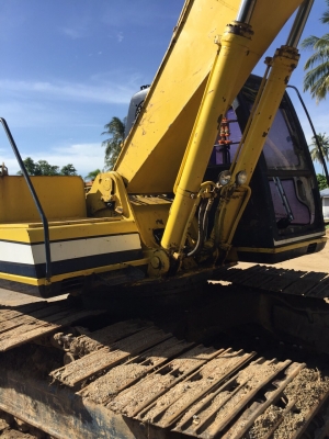 ขายรถแบคโฮ KOBELCO SK200-/// เอกสารเล่มทะเบียน ราคา 650000