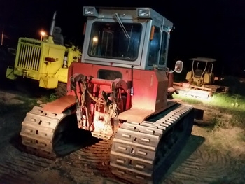 อีกคันครับ ตัวนี้ใหญ่กว่า รถไถนา แทร็กเตอร์ MITSUBISHI MKM-100 ตีนตะขาบ