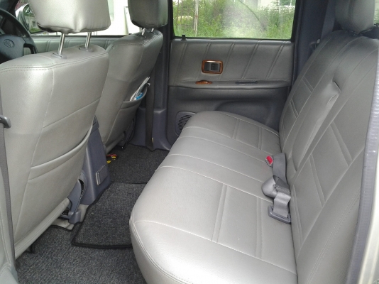 TOYOTA D4D 4ประตู SPORT CRUISER TOYOTA D4D 4ประตู SPORT CRUISER