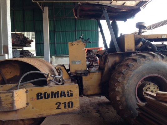 ขายรถบด BOMAG210 สภาพสวยพร้อมใช้ ราคาต่อรองได้ ติดต่อได้ที่คุณ อ๊อฟ พิจิตร 086-737-9991 ขายรถบด BOMAG210 สภาพสวยพร้อมใช้ ราคาต่อรองได้ ติดต่อได้ที่คุณ อ๊อฟ พิจิตร 086-737-9991