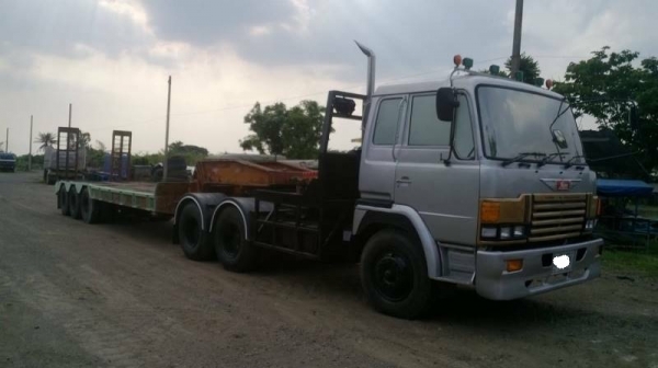 ขายหัวลากหางโลเบส3เพลาHINOเครี่องK13C 335hpหางอู่.ส.สุชัยพร้อมใช้ ติดต่อคุณ อ๊อฟ พิจิตร 086-737-9991