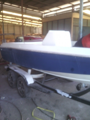 เรือสิบหกฟุต