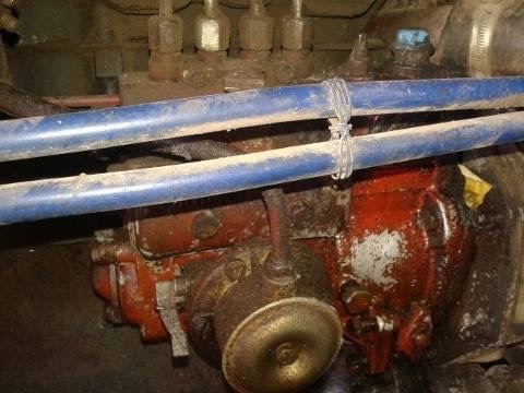 ขายรถไถฟอร์ด 5500 T3 เอกสารเล่มทะเบียนพร้อม อุปกรณ์มีผานดันหน้า และผาน 3