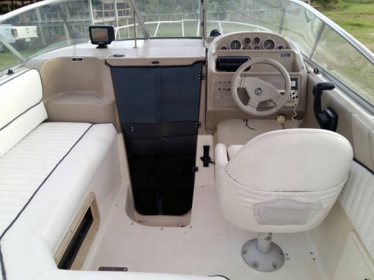 ขายครับ เรือbayliner 2655 สภาพสวย พร้อมใช้