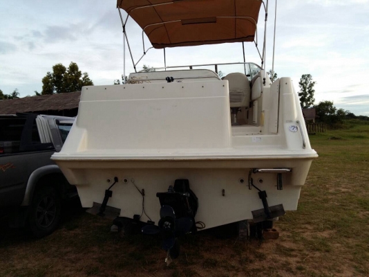 ขายครับ เรือbayliner 2655 สภาพสวย พร้อมใช้