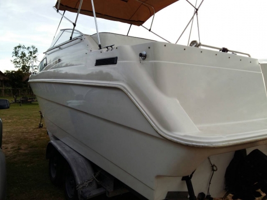 ขายครับ เรือbayliner 2655 สภาพสวย พร้อมใช้