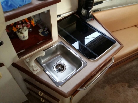 ขายครับ เรือbayliner 2655 สภาพสวย พร้อมใช้