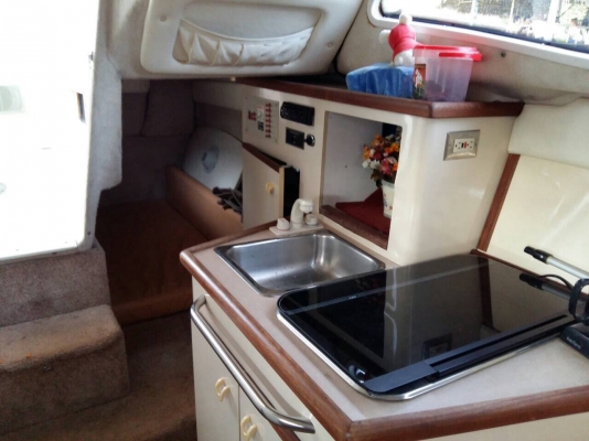 ขายครับ เรือbayliner 2655 สภาพสวย พร้อมใช้