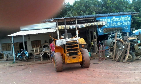 ขายรถตักKOMATSUรุ่น507พร้อมใช้ ติดต่อได้ คุณ อ๊อฟ พิจิตร 086-737-9991 ขายรถตักKOMATSUรุ่น507พร้อมใช้ ติดต่อได้ คุณ อ๊อฟ พิจิตร 086-737-9991