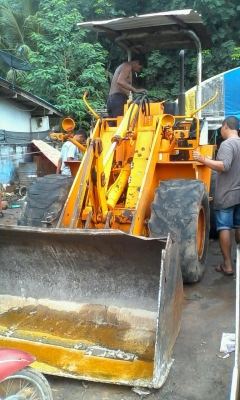 ขายรถตักKOMATSUรุ่น507พร้อมใช้ ติดต่อได้ คุณ อ๊อฟ พิจิตร 086-737-9991