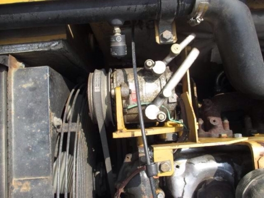 ขายรถขุด CATERPILLAR รุ่น 313BSR เก่าญี่ปุ่นแท้มีเอกสาร ขายรถขุด CATERPILLAR รุ่น 313BSR เก่าญี่ปุ่นแท้มีเอกสาร