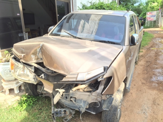 ขายรถTOYOTA VIGO 2500cc. อุบัติเหตุ ปี2004 ขายรถTOYOTA VIGO 2500cc. อุบัติเหตุ ปี2004