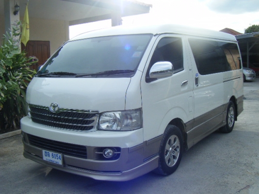 รถตู้toyota venturyตัวท็อป มือแรก ไม่เคยติดก๊าซ ไม่เคยชน พาช่างมาได้