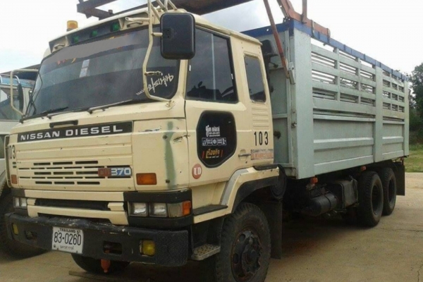 ขาย NISSAN UD 340 แรง สองเพลา กระบะเหล็ก ไม่ดั๊ม