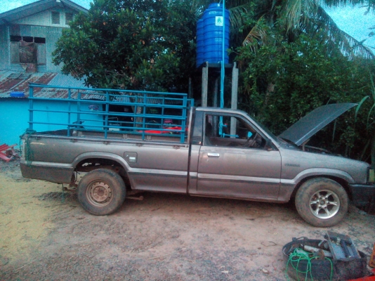 ลดสุดๆมาสด้ากะบะตอนเดียวราคาเบาๆ พร้อมใช้ ภาษีไม่ได้ต่อ เล่มทะเบียนครับ เครื่องแรงดีมากครับเอาไว้เข้าไร่เข้าสวนสบายเลยครับวางเครื่องนิสสันมาเครื่องดี คัชซีสวย เบรคนิ่มราคาต่อรองได้