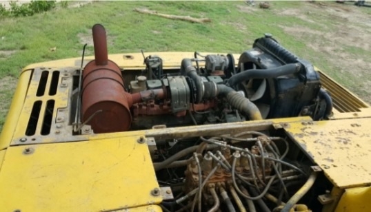 KOMATSU PC 200-6 Serial 93022 ซีเรียลสูง เอกสารเล่มทะเบียนครบพร้อม ไฟฟ้าเต็ม หน้าจอครบ ภายในห้องเก๋งสะอาดสวย แอร์เย็น คอนโทรลง่ายคล่องตัวดี ทำงานได้เร็วดีมากครับ เครื่องยนต์แน่นดีแรงดีไม่มีเยิ้มวางเครื่องคัมมิ้น ปั๊มเดิมแห้งดีไม่มีแตกเยิ้ม ภายนอกบอดี้สวยเ KOMATSU PC 200-6 Serial 93022 ซีเรียลสูง เอกสารเล่มทะเบียนครบพร้อม ไฟฟ้าเต็ม หน้าจอครบ ภายในห้องเก๋งสะอาดสวย แอร์เย็น คอนโทรลง่ายคล่องตัวดี ทำงานได้เร็วดีมากครับ เครื่องยนต์แน่นดีแรงดีไม่มีเยิ้มวางเครื่องคัมมิ้น ปั๊มเดิมแห้งดีไม่มีแตกเยิ้ม ภายนอกบอดี้สวยเ