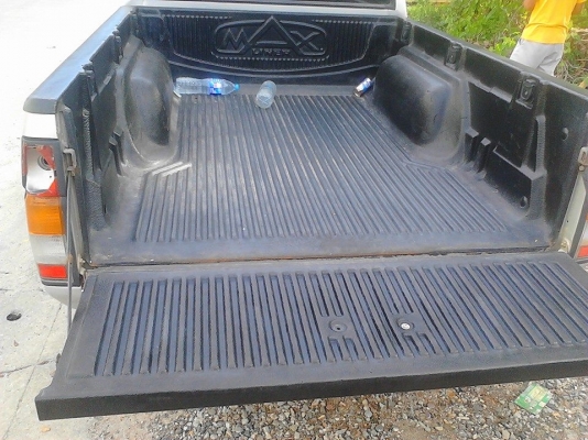 NISSAN  BIGM   ฝาเเดง  ปี  1995 ไม่ผุ ไม่ดาม  พร้อมใช้ทุกอย่าง  รถบ้าน มาก่อนได้ก่อน  คับสวยจริงคับ