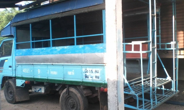 ขายรถโดยสาร lSUZU 4 ล้อกลาง 88 แรงม้า สวยๆเจ้าของดูแลอย่างดี เอกสารทะเบียนพร้อมโอน ขายรถโดยสาร lSUZU 4 ล้อกลาง 88 แรงม้า สวยๆเจ้าของดูแลอย่างดี เอกสารทะเบียนพร้อมโอน