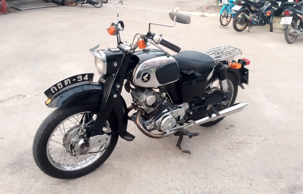 ขายc95 ทะเบียนแท้ พร้อมชุดโอน ขายถูกๆ เดิมเยอะ มีอกไก่ แต่ยังไม่ใส่ สภาพสวยๆ เครื่องดี  ขาย 69000 ติดต่อ 0889419663